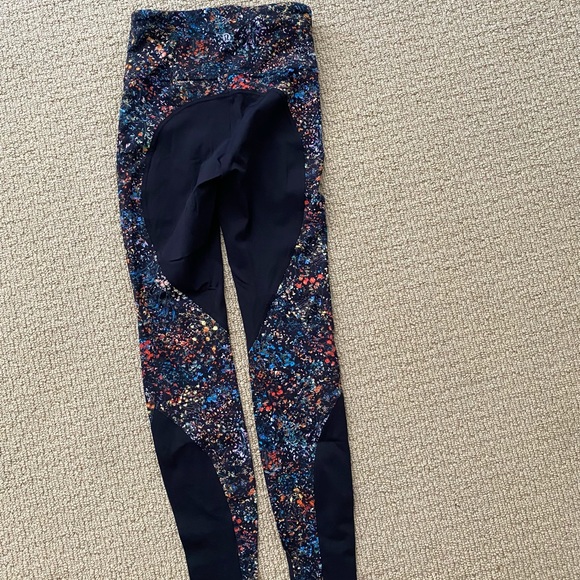 Lululemon Wake & Train Tight Flowerescent Multi - Picture 9 of 9